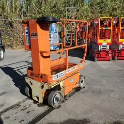 2016 JLG 1230ES Self-Propelled One-Person Lift