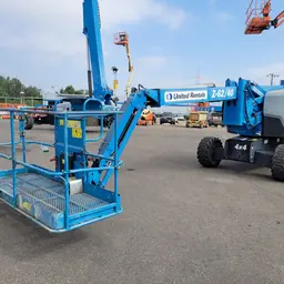 2015 Genie Z-62/40J Articulating Boom Lift