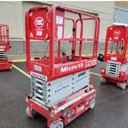 2018 MEC MICRO 19 Scissor Lift