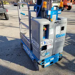 2015 Genie GR-15 Self-Propelled One-Person Lift