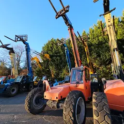 2016 SKYTRAK 8042 Forklift