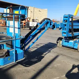 2015 Genie Z-40/23N RJ Articulating Boom Lift
