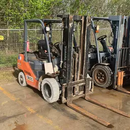 2015 Toyota 8FDU25 Warehouse Forklift