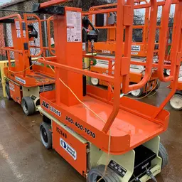 2015 JLG 1230ES Self-Propelled One-Person Lift