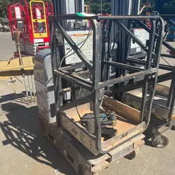 2014 JLG 20MVL Self-Propelled One-Person Lift