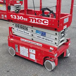 2017 MEC 1330SE Scissor Lift