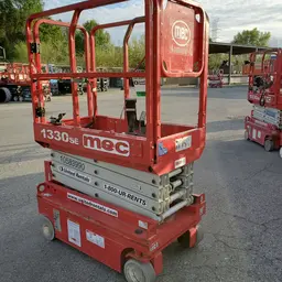 2017 MEC 1330SE Scissor Lift