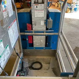 2016 Genie GR-20 Self-Propelled One-Person Lift