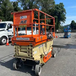 2017 JLG 3246ES Scissor Lift