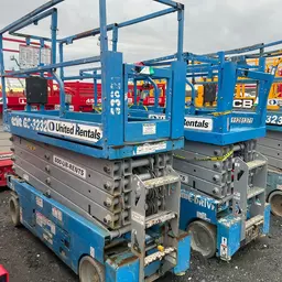 2017 Genie GS-3232 Scissor Lift