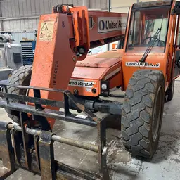 2015 SKYTRAK 8042 Forklift