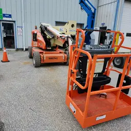 2012 JLG E450AJ Articulating Boom Lift