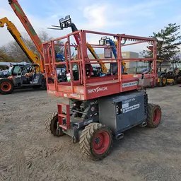 2016 Skyjack SJ6826RT Rough Terrain Scissor Lift