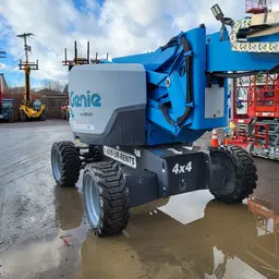 2015 Genie Z-62/40J Articulating Boom Lift