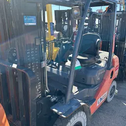 2016 Toyota 8FDU25 Warehouse Forklift