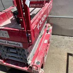 2018 MEC 1330SE Scissor Lift