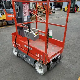 2016 Skyjack SJ16 Self-Propelled One-Person Lift