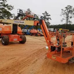 2013 JLG 800AJ Articulating Boom Lift