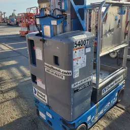 2017 Genie GR-12 Self-Propelled One-Person Lift