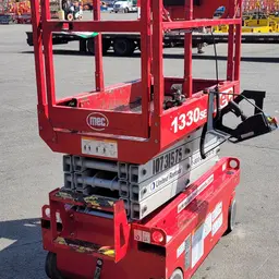 2018 MEC 1330SE Scissor Lift