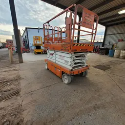 2016 Snorkel S4732E Scissor Lift