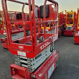 2017 MEC 1330SE Scissor Lift