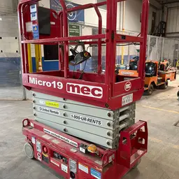 2018 MEC MICRO 19 Scissor Lift