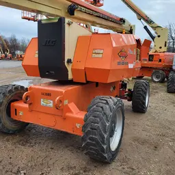 2014 JLG 800AJ Articulating Boom Lift