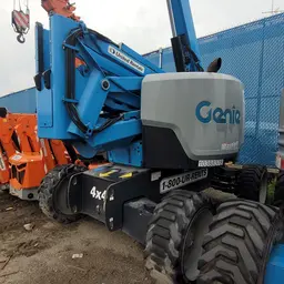 2015 Genie Z-62/40J Articulating Boom Lift