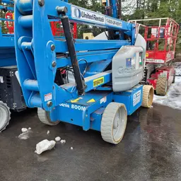 2013 Genie Z-40/23N RJ Articulating Boom Lift