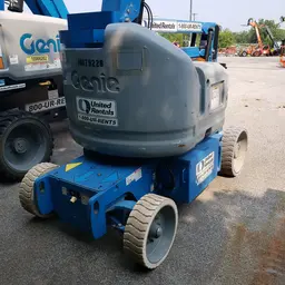2013 Genie Z-40/23N RJ Articulating Boom Lift
