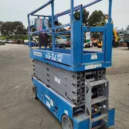 2017 Genie GS-3232 Scissor Lift