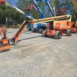 2012 JLG 800AJ Articulating Boom Lift