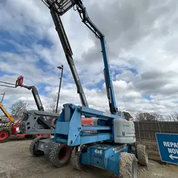 2013 Genie Z-60/34 Articulating Boom Lift