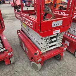 2017 MEC 1330SE Scissor Lift