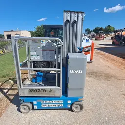 2016 Genie GR-20 Self-Propelled One-Person Lift