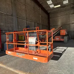 2013 JLG 800S Boom Lift
