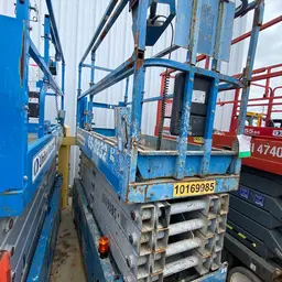 2013 Genie GS-3232 Scissor Lift