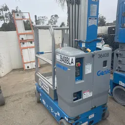 2016 Genie GR-20 Self-Propelled One-Person Lift
