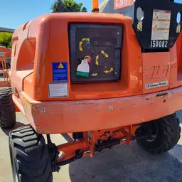 2014 JLG 400S Boom Lift