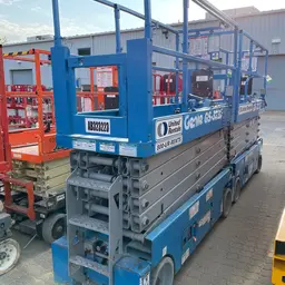 2016 Genie GS-3232 Scissor Lift