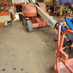 2014 JLG 400S Boom Lift