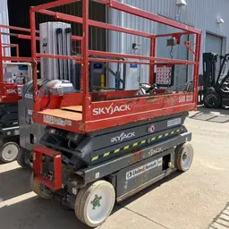 2016 Skyjack SJIII3220 Scissor Lift