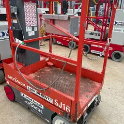 2016 Skyjack SJ16 Self-Propelled One-Person Lift