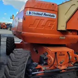2014 JLG 800AJ Articulating Boom Lift