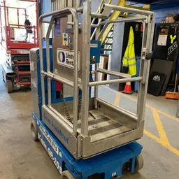 2018 Genie GR-20 Self-Propelled One-Person Lift