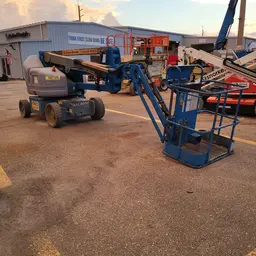 2015 Genie Z-40/23N RJ Articulating Boom Lift