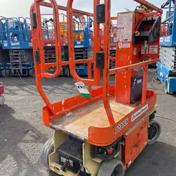 2015 JLG 1230ES Self-Propelled One-Person Lift