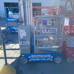 2014 Genie GR-20 Self-Propelled One-Person Lift