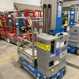 2017 Genie GR-20 Self-Propelled One-Person Lift